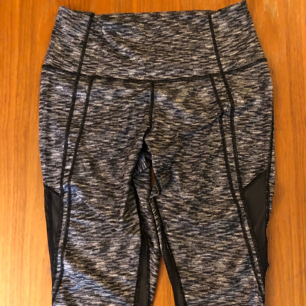 Lululemon cropped leggings